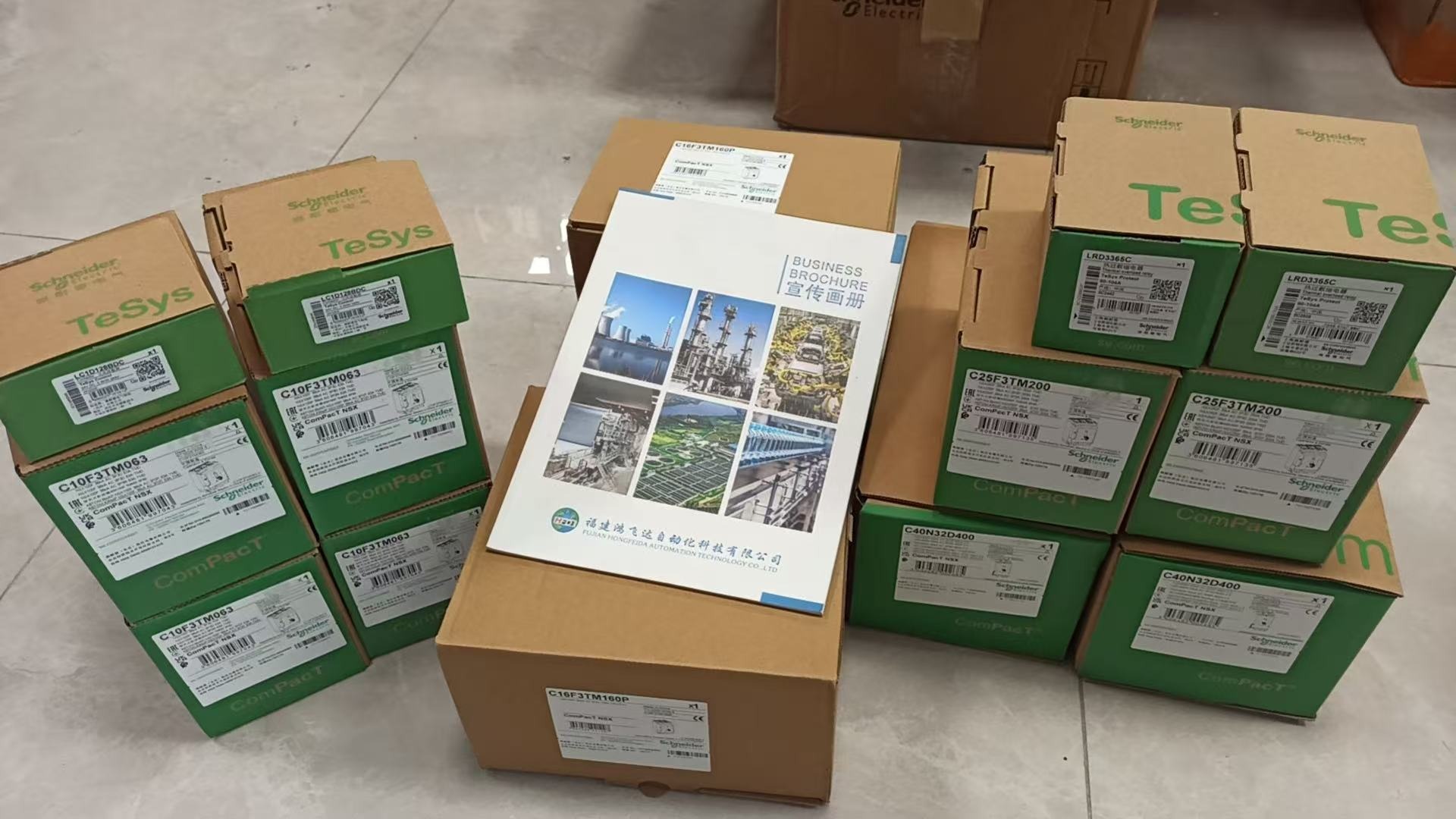 Schneider Electric C40N32D400 Circuit Breaker - Schneider Electric Circuit Breakers